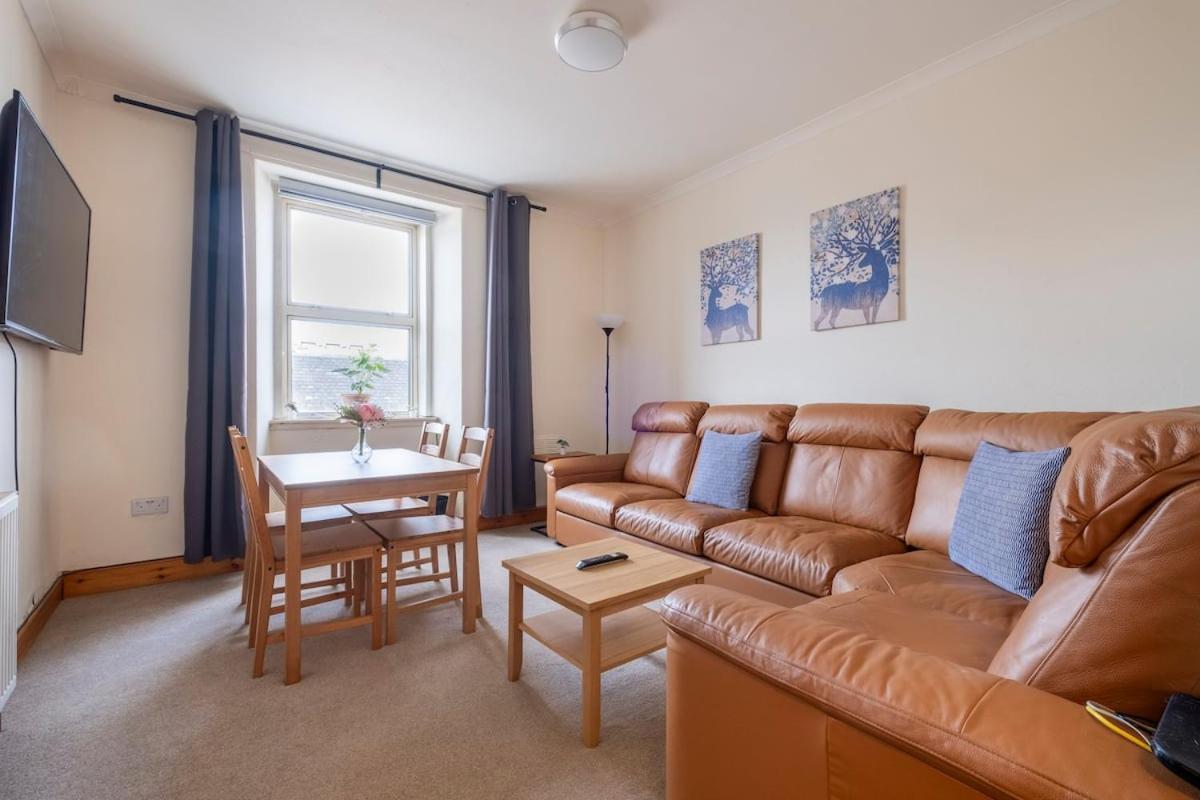 2 Bed Central Ness Apart - May Court Inverness Exterior foto