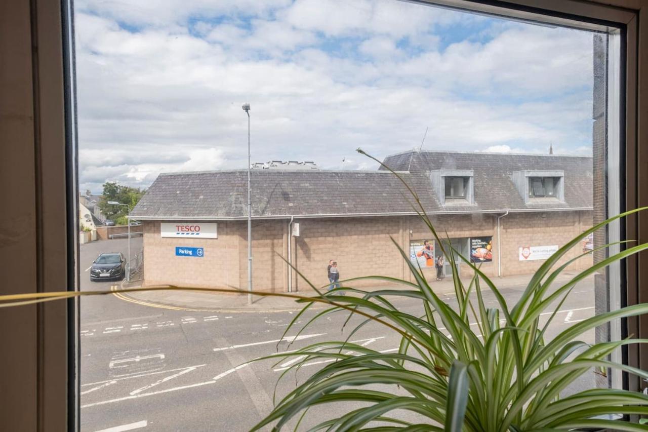 2 Bed Central Ness Apart - May Court Inverness Exterior foto